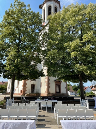 Dorfplatz Dorfplatz
