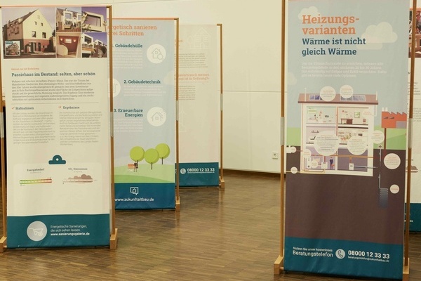 Wanderausstellung über die energetische Sanierung im Rathaus der Gemeinde Vörstetten  Wanderausstellung über die energetische Sanierung im Rathaus der Gemeinde Vörstetten